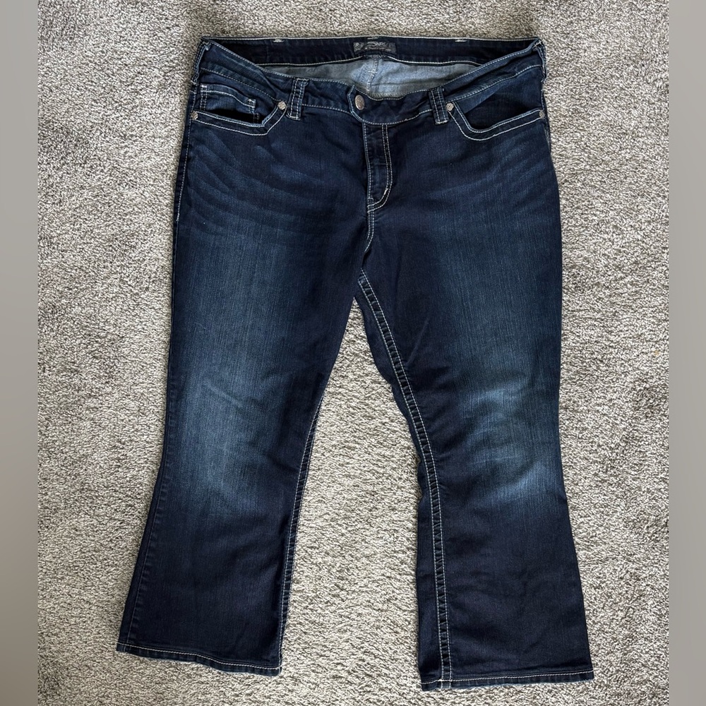 Silver Jeans 24x33 Plus Size Tuesday Blue Dark Wash Bootcut embroidered Pockets